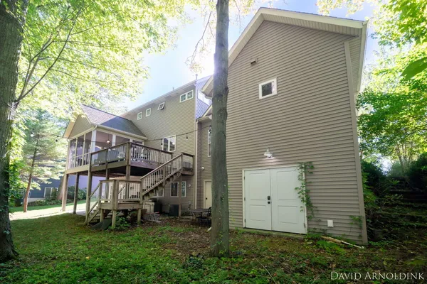 $734,900 | 461 Island View Drive, Holland, MI 49424