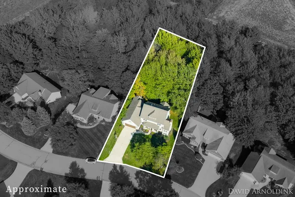 $734,900 | 461 Island View Drive, Holland, MI 49424