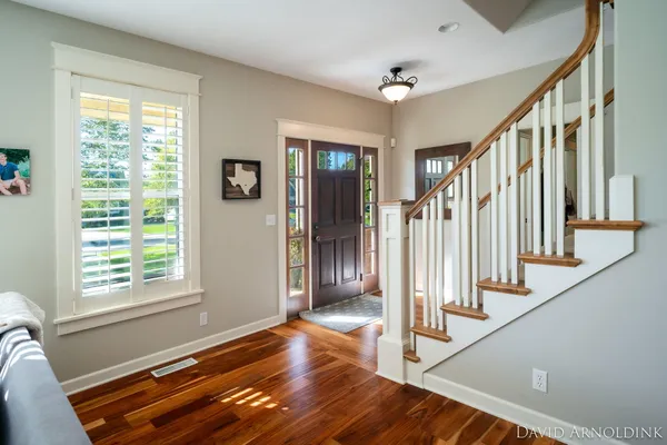 $734,900 | 461 Island View Drive, Holland, MI 49424