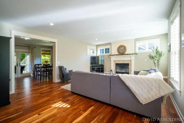 $734,900 | 461 Island View Drive, Holland, MI 49424