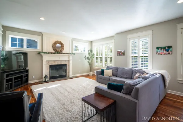 $734,900 | 461 Island View Drive, Holland, MI 49424