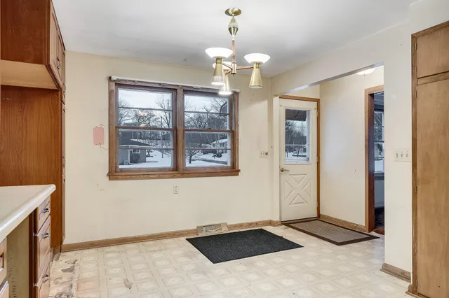 $235,000 | 217 Lake Street, Holmen, WI 54636