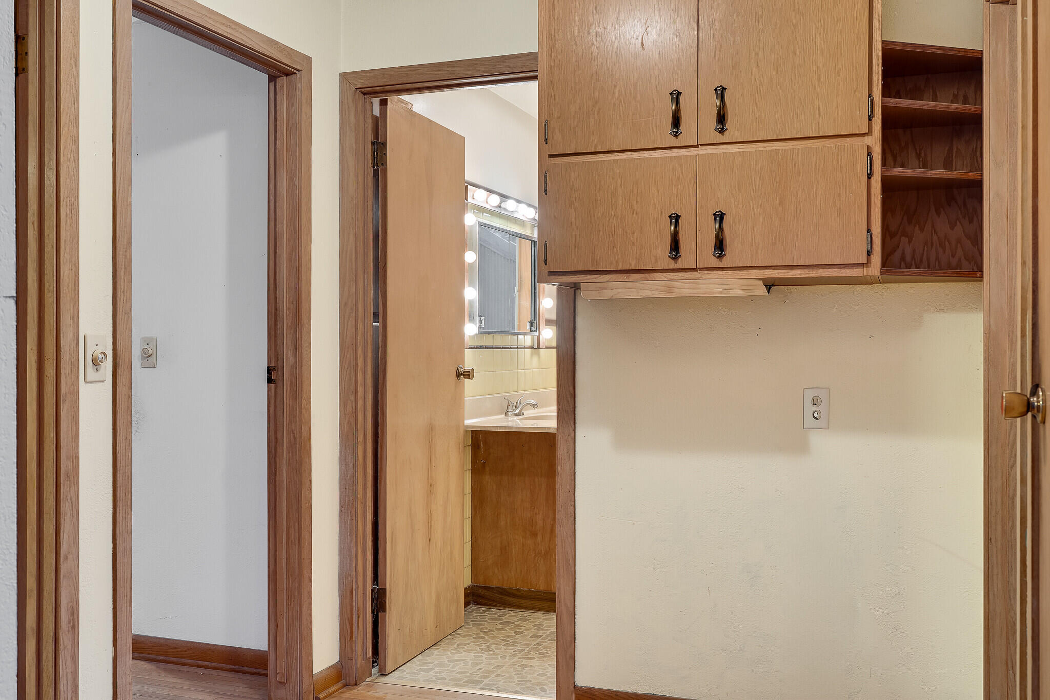 217 Lake Street Holmen, WI 54636 - Photo 19 of 31 Hallway