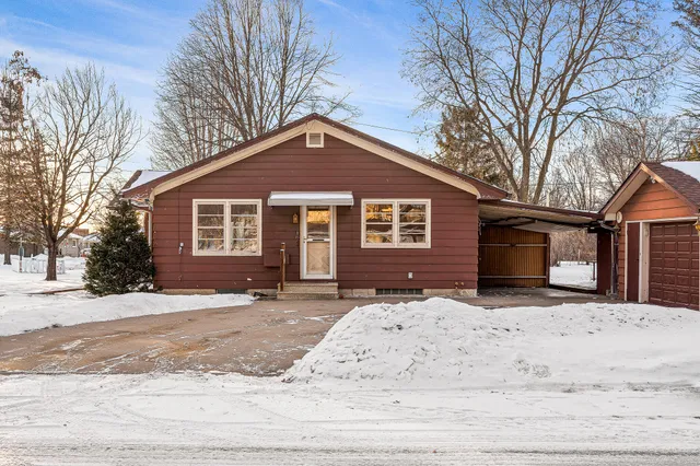 $235,000 | 217 Lake Street, Holmen, WI 54636