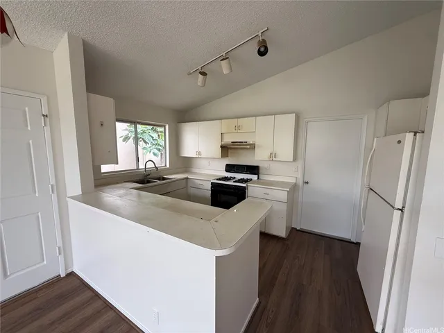 $2,750 | 91-1092 Pohahawai Street, Ewa Beach, HI 96706