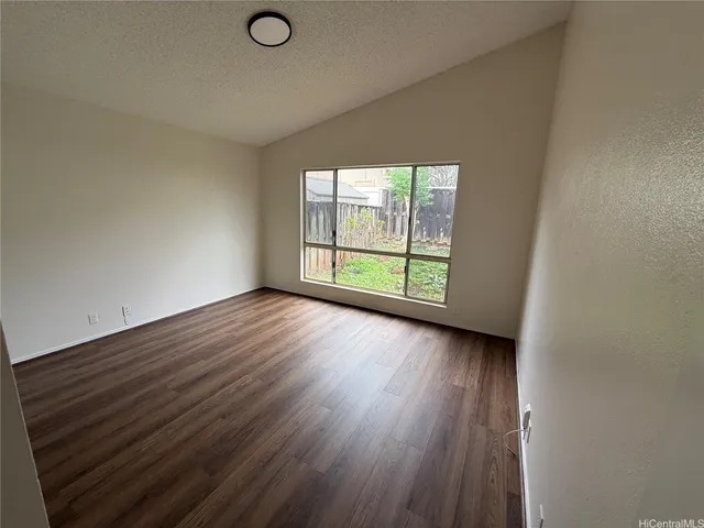 $2,750 | 91-1092 Pohahawai Street, Ewa Beach, HI 96706