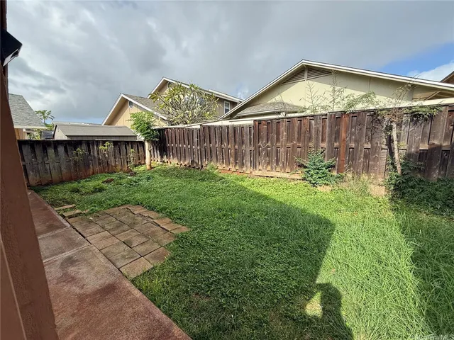 $2,750 | 91-1092 Pohahawai Street, Ewa Beach, HI 96706