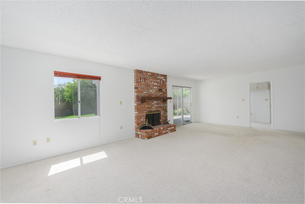 13792 Figueroa Street Garden Grove, CA 92843 - Photo 16 of 38 an empty room with windows