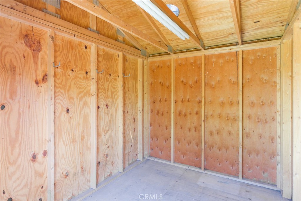 13792 Figueroa Street Garden Grove, CA 92843 - Photo 34 of 38 a view of a small room