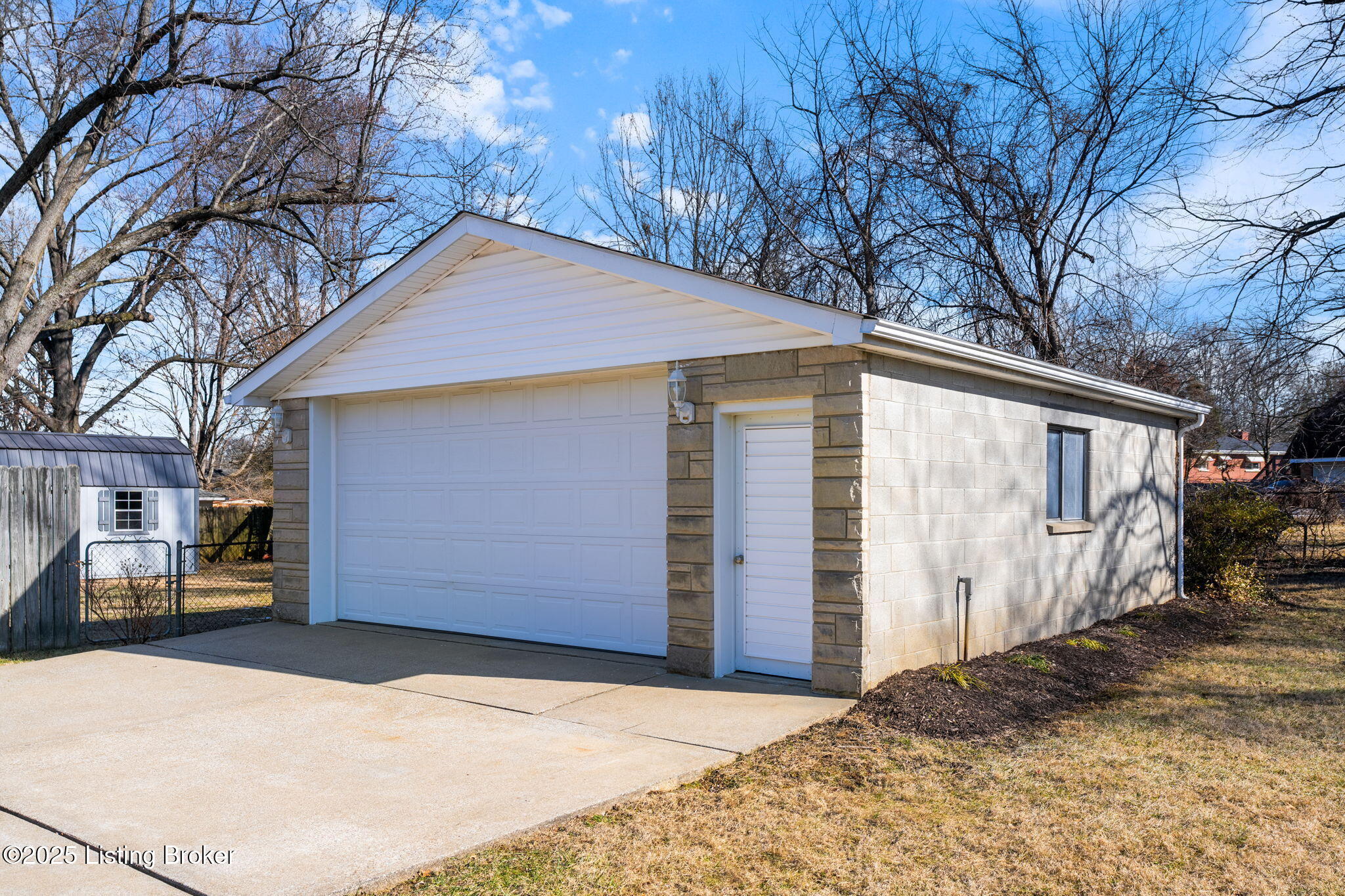 6711 Fernhaven Road Louisville, KY 40228 - Photo 37 of 40 6711 Fernhaven Rd-10
