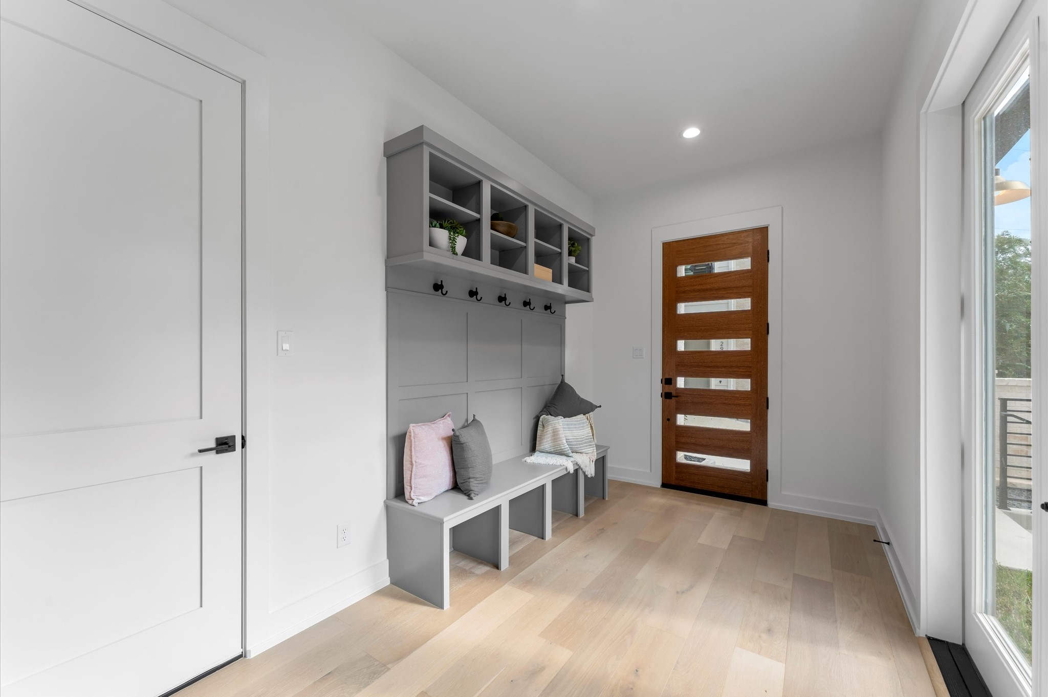 2916 Michaux Street Houston, TX 77009 - Photo 28 of 41 Doors off of mud room lead to side yard.