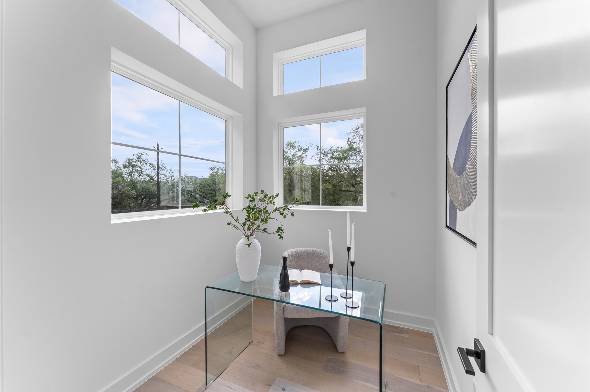 2916 Michaux Street Houston, TX 77009 - Photo 33 of 41 Dedicated second floor study.