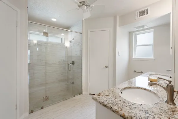 $525,000 | 6414 Hickorycrest Drive, Spring, TX 77389