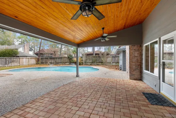 $525,000 | 6414 Hickorycrest Drive, Spring, TX 77389