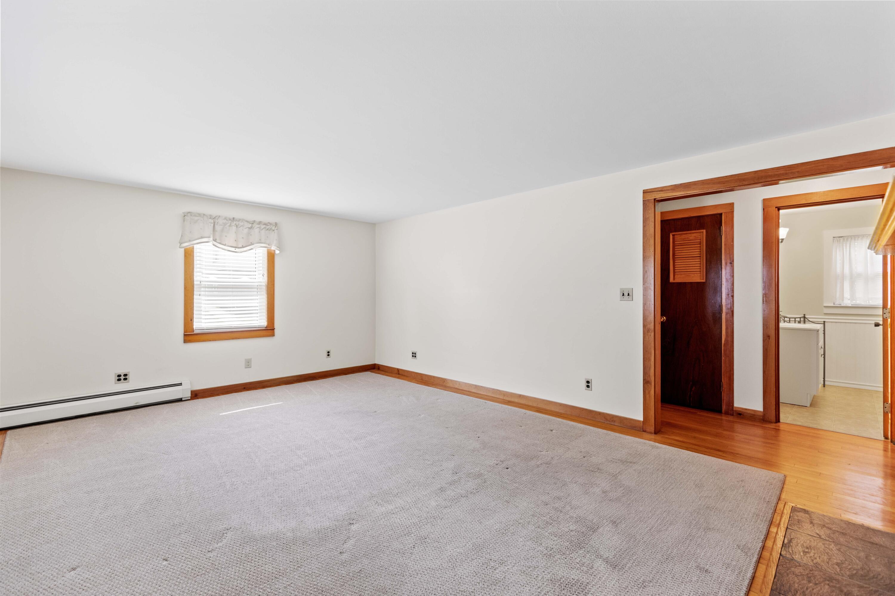 2 King Street Springvale, ME 04083 - Photo 12 of 33 2KingStreetSpringvale_007