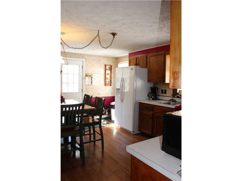 70 Pheasant Run Road Waterboro, ME 04030 - Photo 4 of 26 Kitchen.