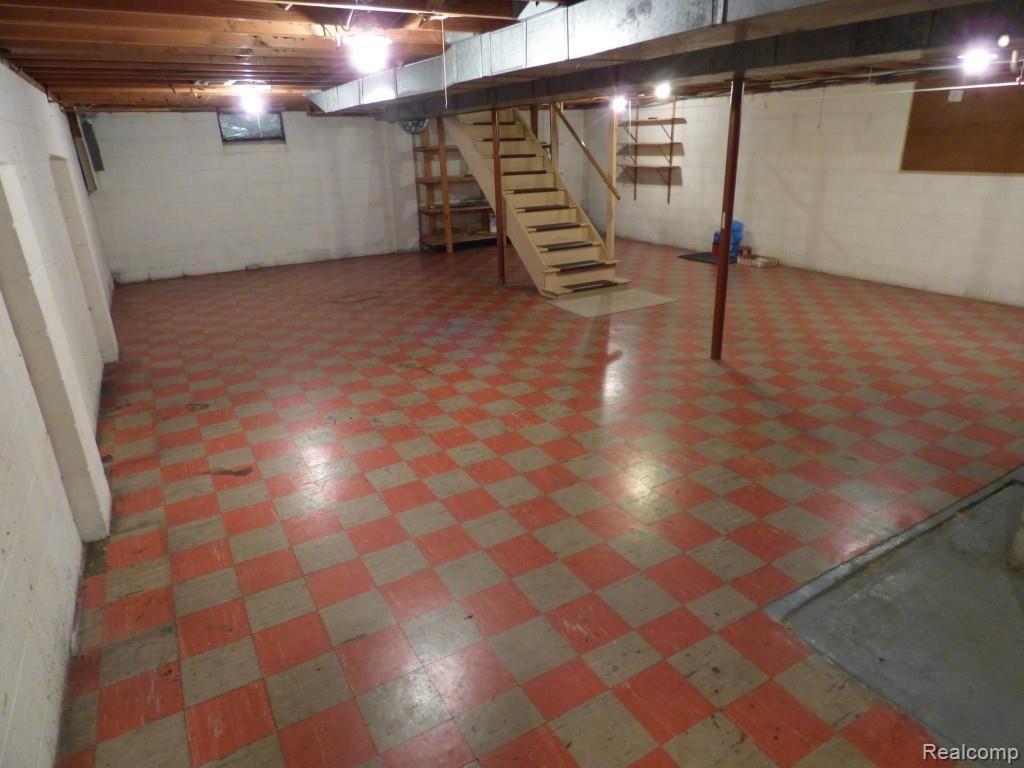 4376 Pleasant Valley Road Brighton, MI 48114 - Photo 25 of 30 Gallery Image 25