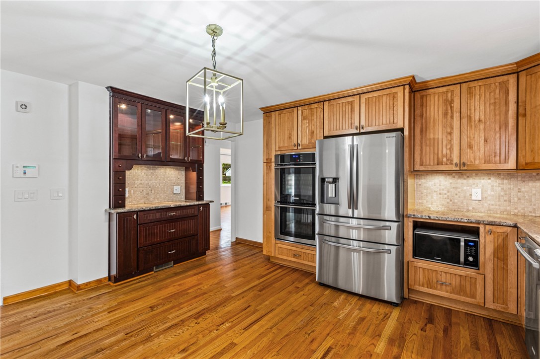 54 Paxton Road Irondequoit, NY 14617 - Photo 11 of 38