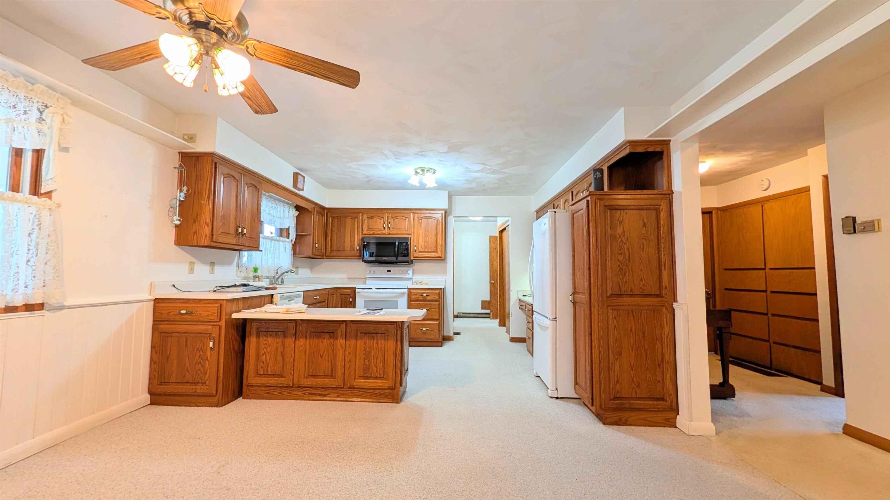 10838 Hoagland Road Hoagland, IN 46745 - Photo 13 of 32