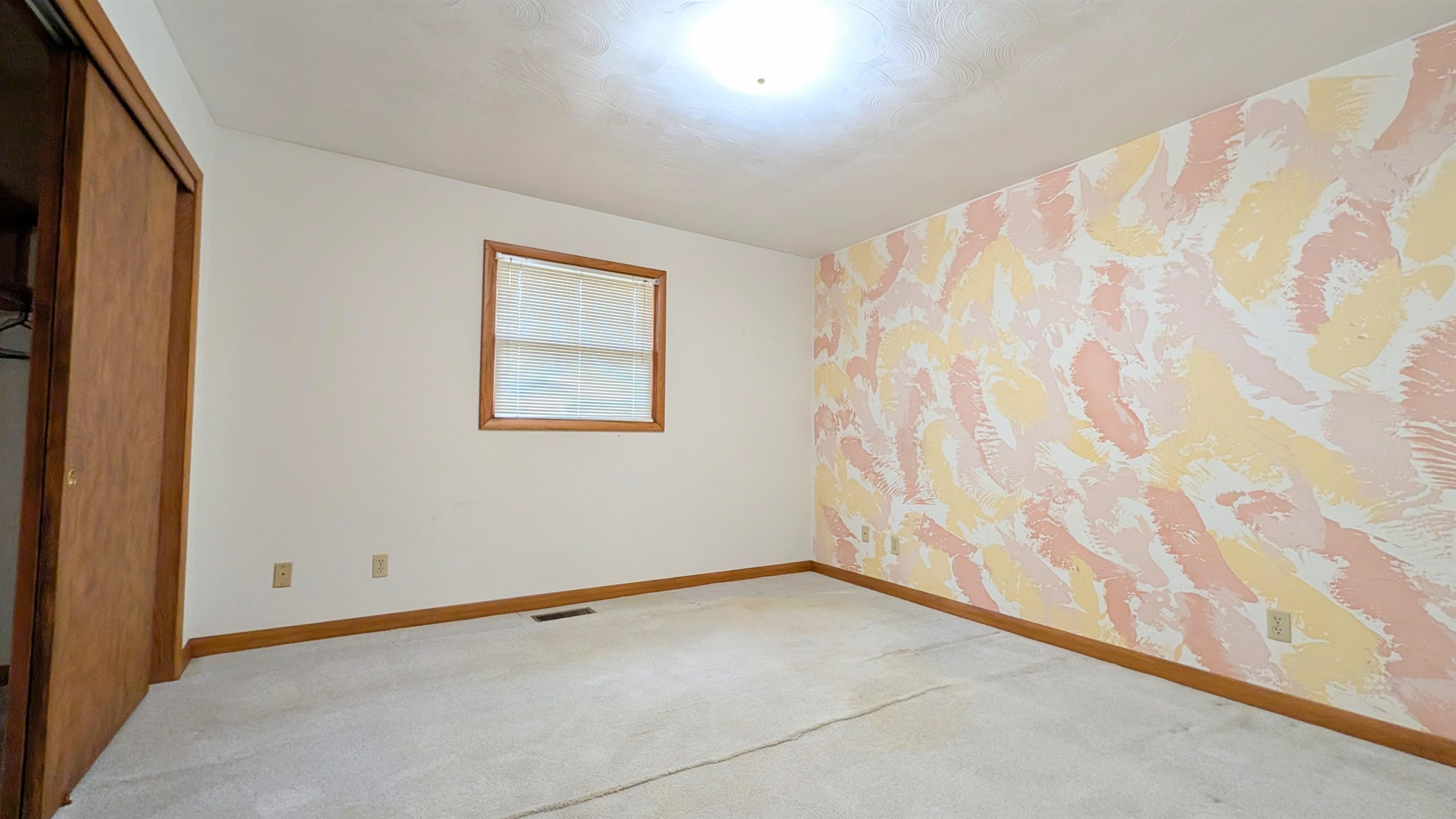 10838 Hoagland Road Hoagland, IN 46745 - Photo 19 of 32