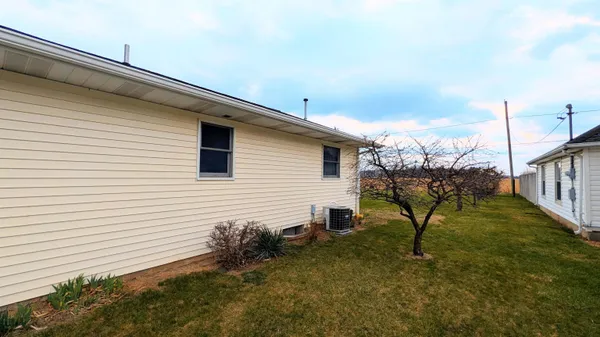 $259,900 | 10838 Hoagland Road, Hoagland, IN 46745