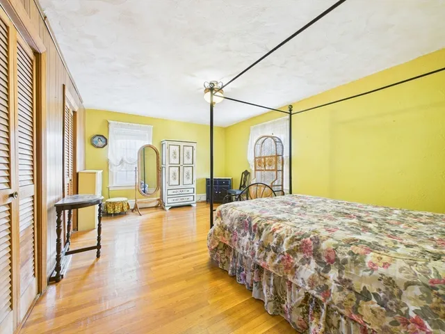 $525,000 | 889 High Street, Fall River, MA 02720