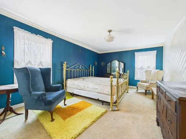 $525,000 | 889 High Street, Fall River, MA 02720