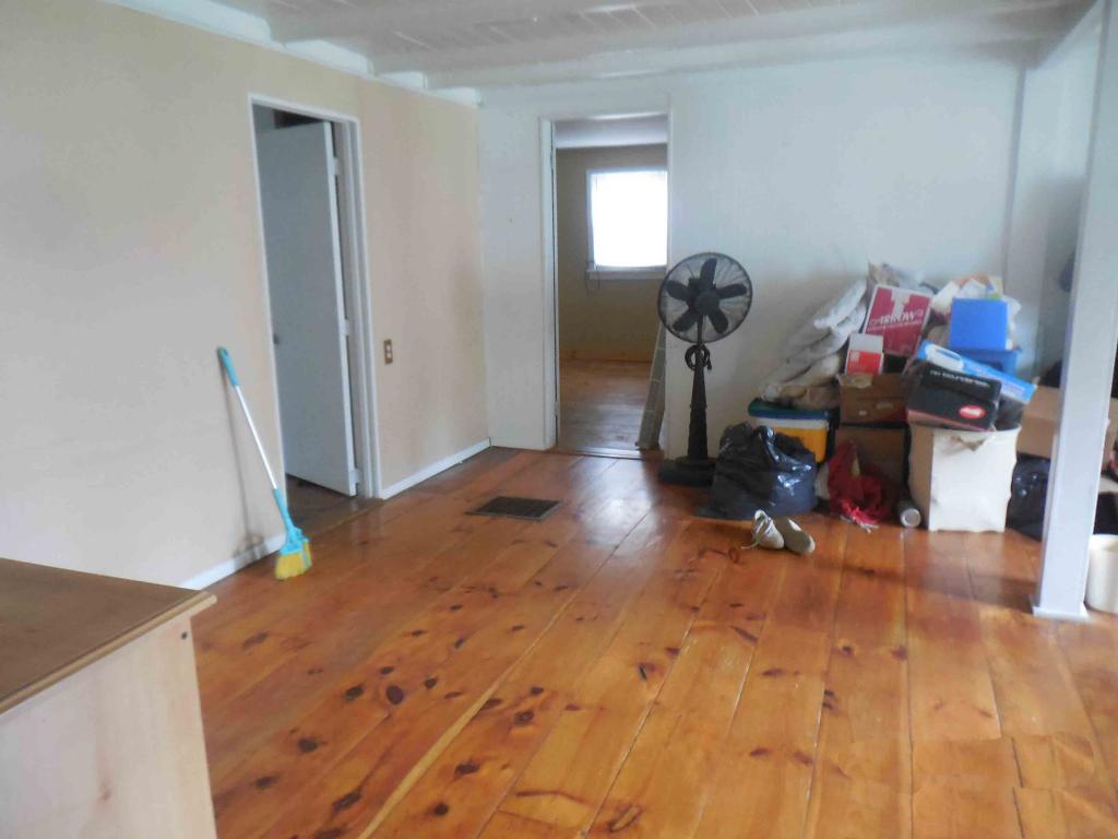 9 Rutledge Road Bedford, NH 03110 - Photo 2 of 11