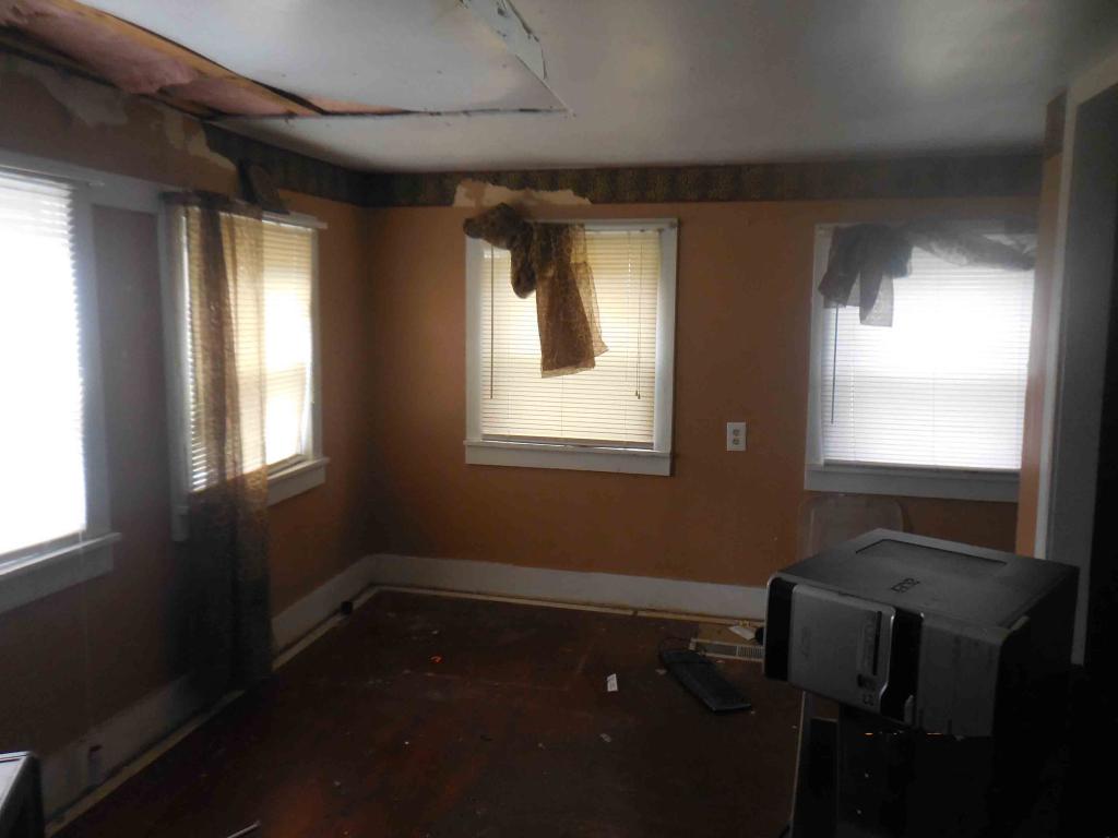 9 Rutledge Road Bedford, NH 03110 - Photo 8 of 11