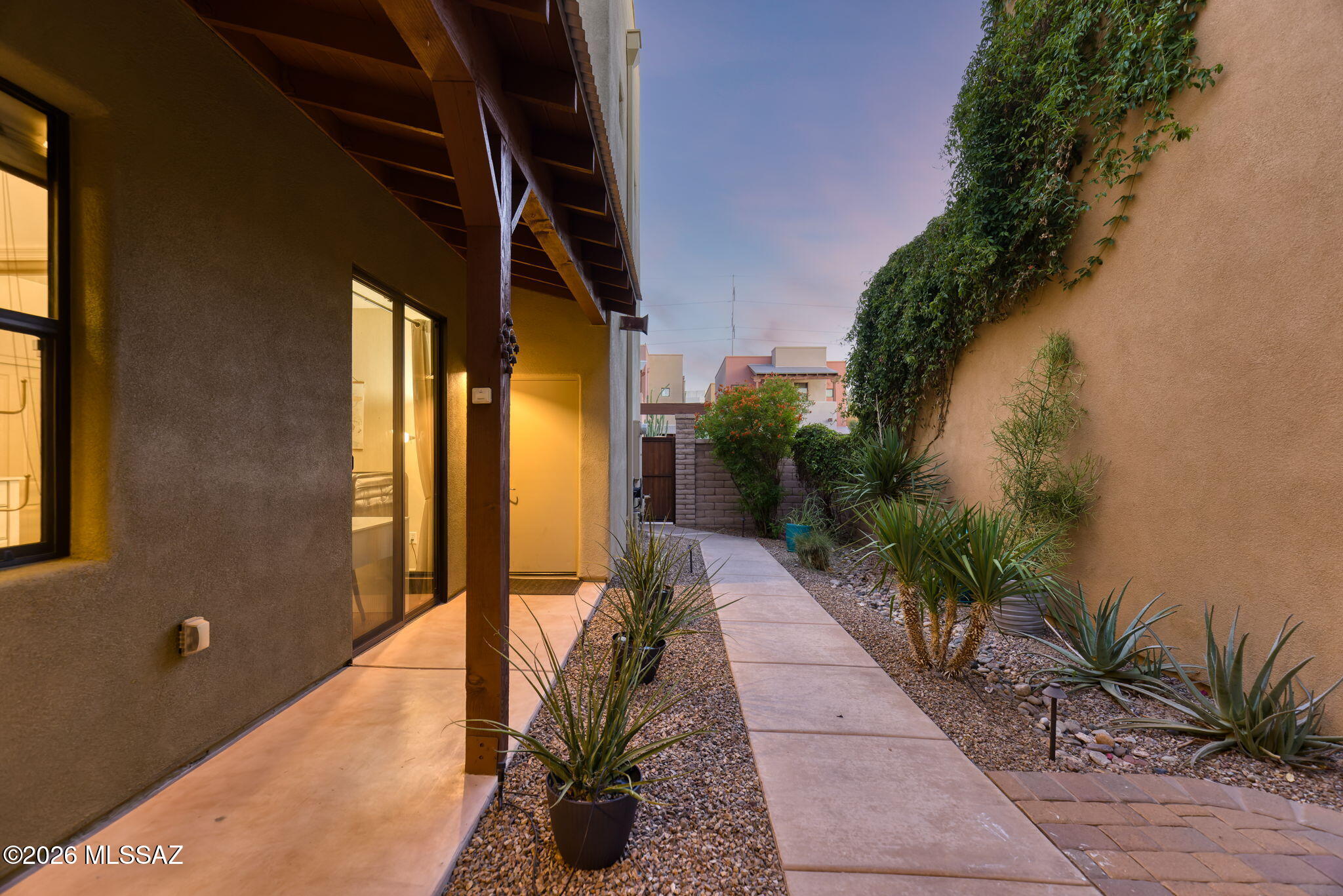 263 East Croydon Park Road Tucson, AZ 85704 - Photo 6 of 53