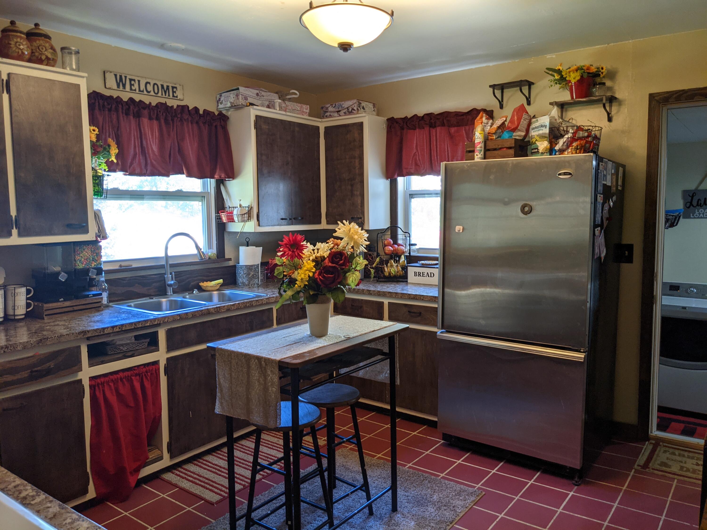 2173 West River Road Muskegon, MI 49445 - Photo 6 of 25 PXL_20210622_194414110