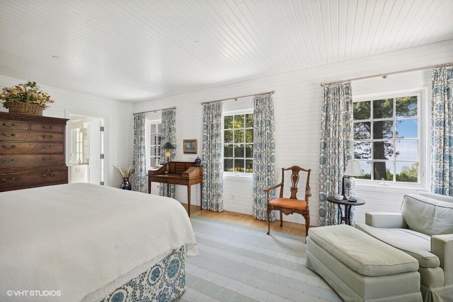 15360 Lakeshore Road Lakeside, MI 49116 - Photo 29 of 51 28_15360LakeshoreRd_153_2ndBedroom_LowRe