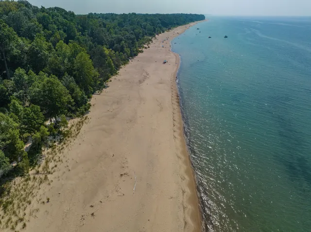 $10,975,000 | 15360 Lakeshore Road, Lakeside, MI 49116