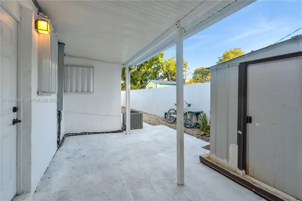 $1,950 | 1064 Northwest 103rd Street, Unit 1066, Miami, FL 33150