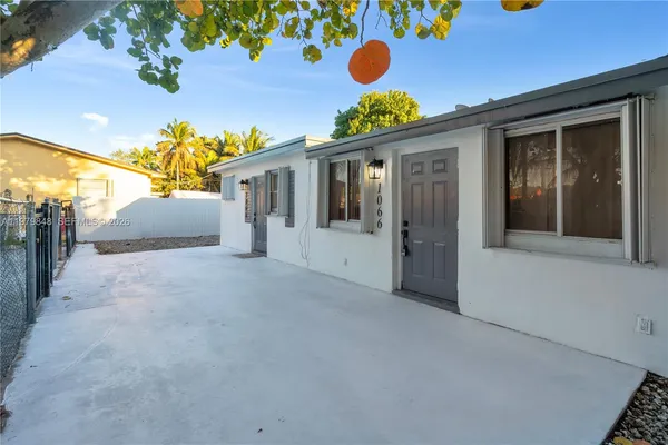 $1,950 | 1064 Northwest 103rd Street, Unit 1066, Miami, FL 33150
