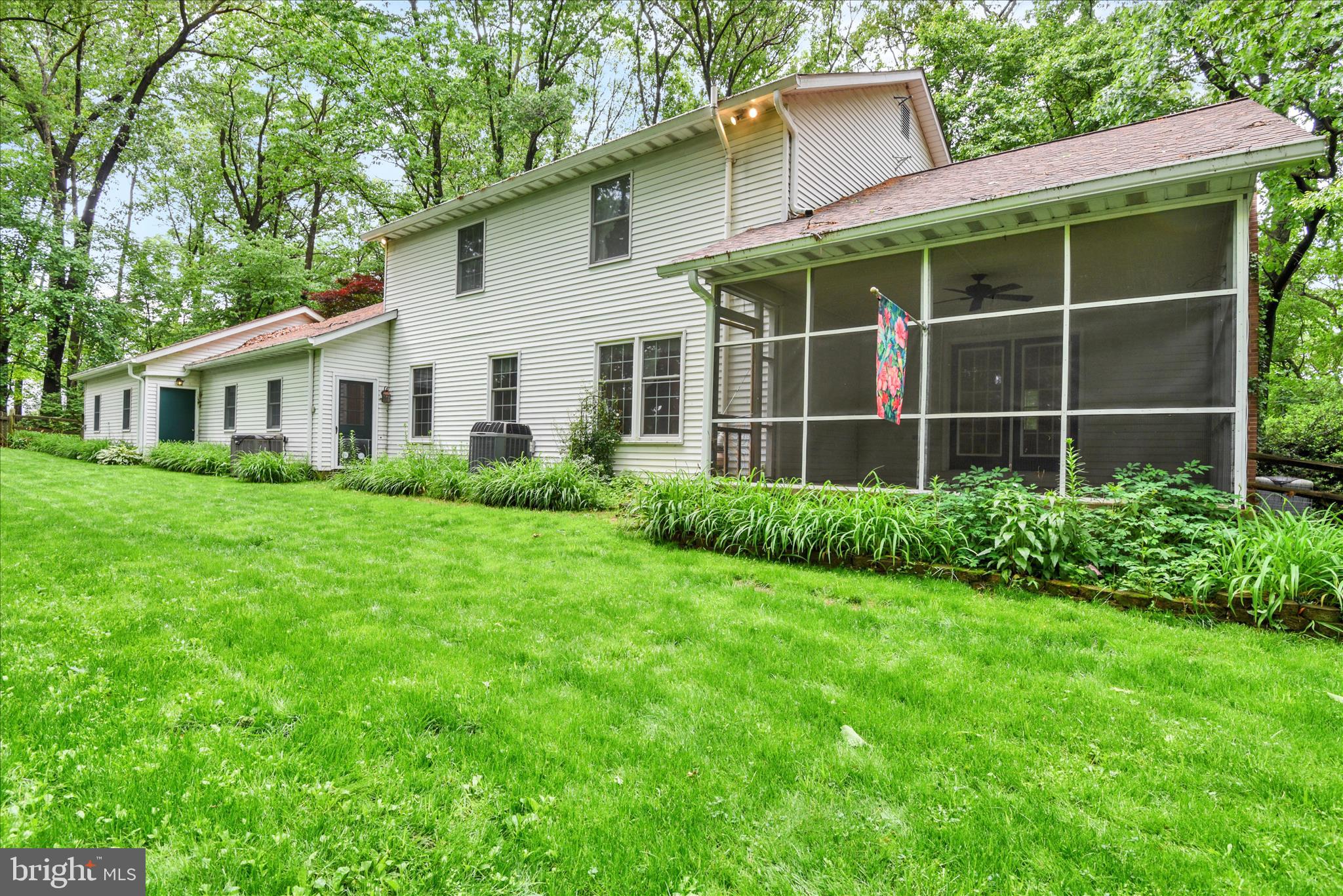 2055 Manchester Road Westminster, MD 21157 - Photo 8 of 48