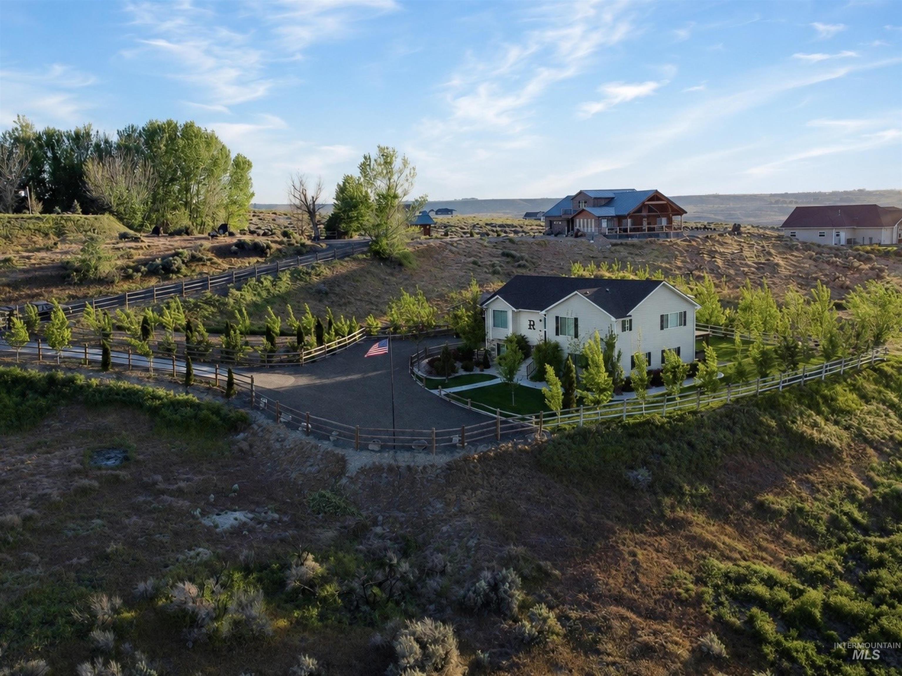 4525 Snake River Mesa Road Buhl, ID 83316 - Photo 2 of 50