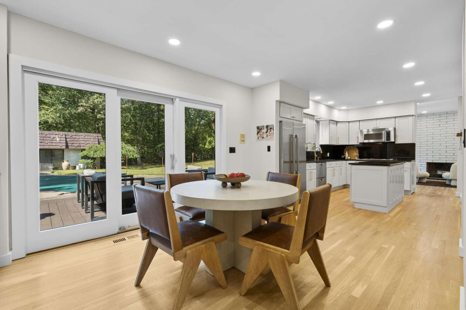 40 Old Quarry Road Woodbridge, CT 06525 - Photo 13 of 39 a view of a dining room with furniture and a table