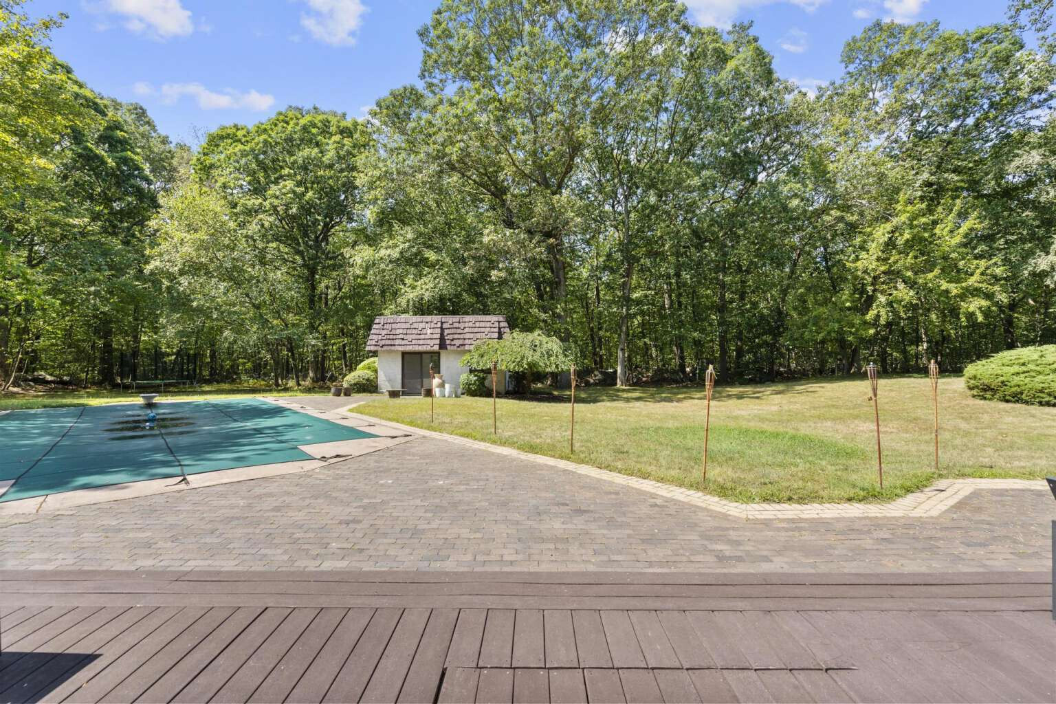 40 Old Quarry Road Woodbridge, CT 06525 - Photo 39 of 39 a view of a tennis court