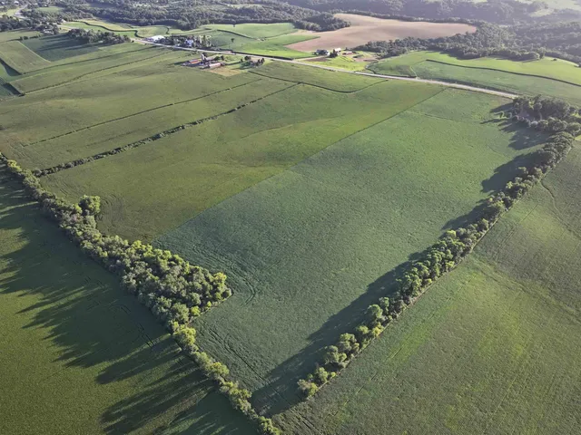 $1,520,310 | 92.14 M/l Acres Highway 78, Mt Horeb, WI 53572