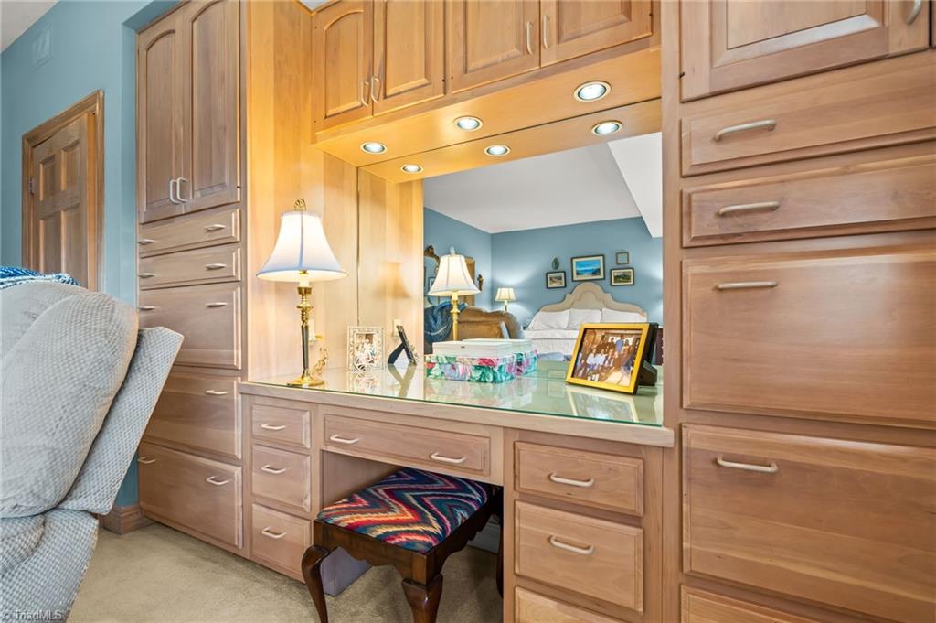 1307 Gilbrook Court High Point, NC 27262 - Photo 20 of 34