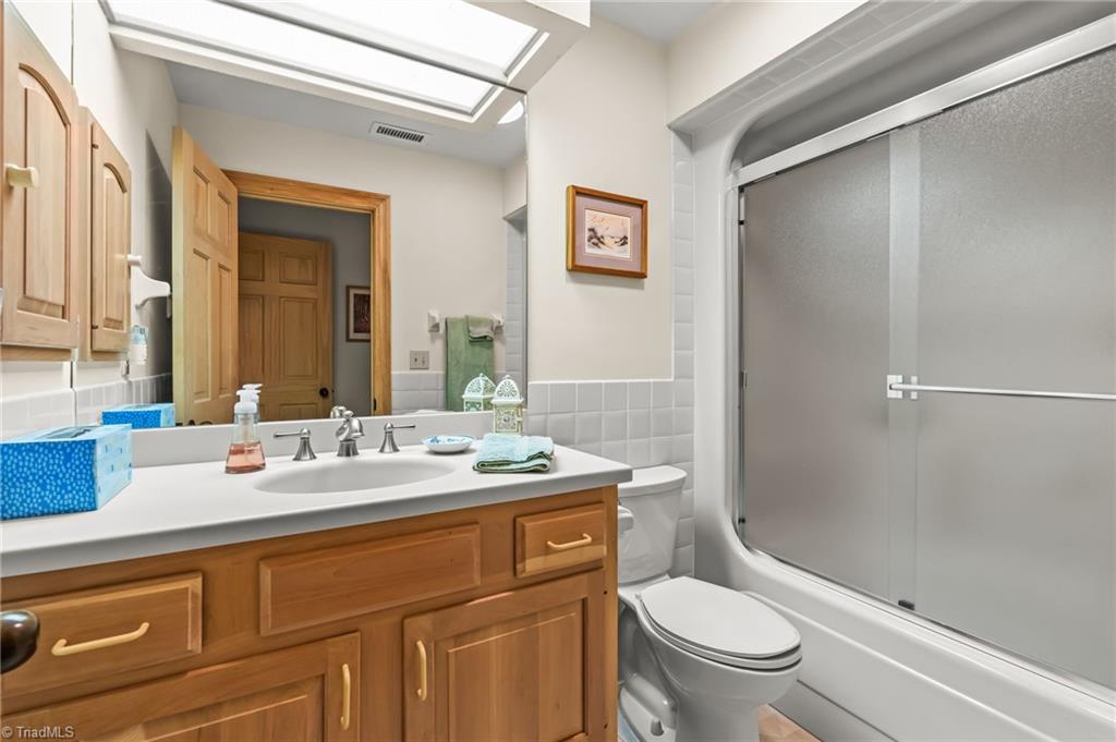 1307 Gilbrook Court High Point, NC 27262 - Photo 27 of 34