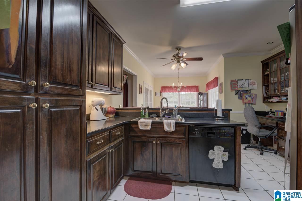 2105 Quail Run Jasper, AL 35504 - Photo 4 of 24