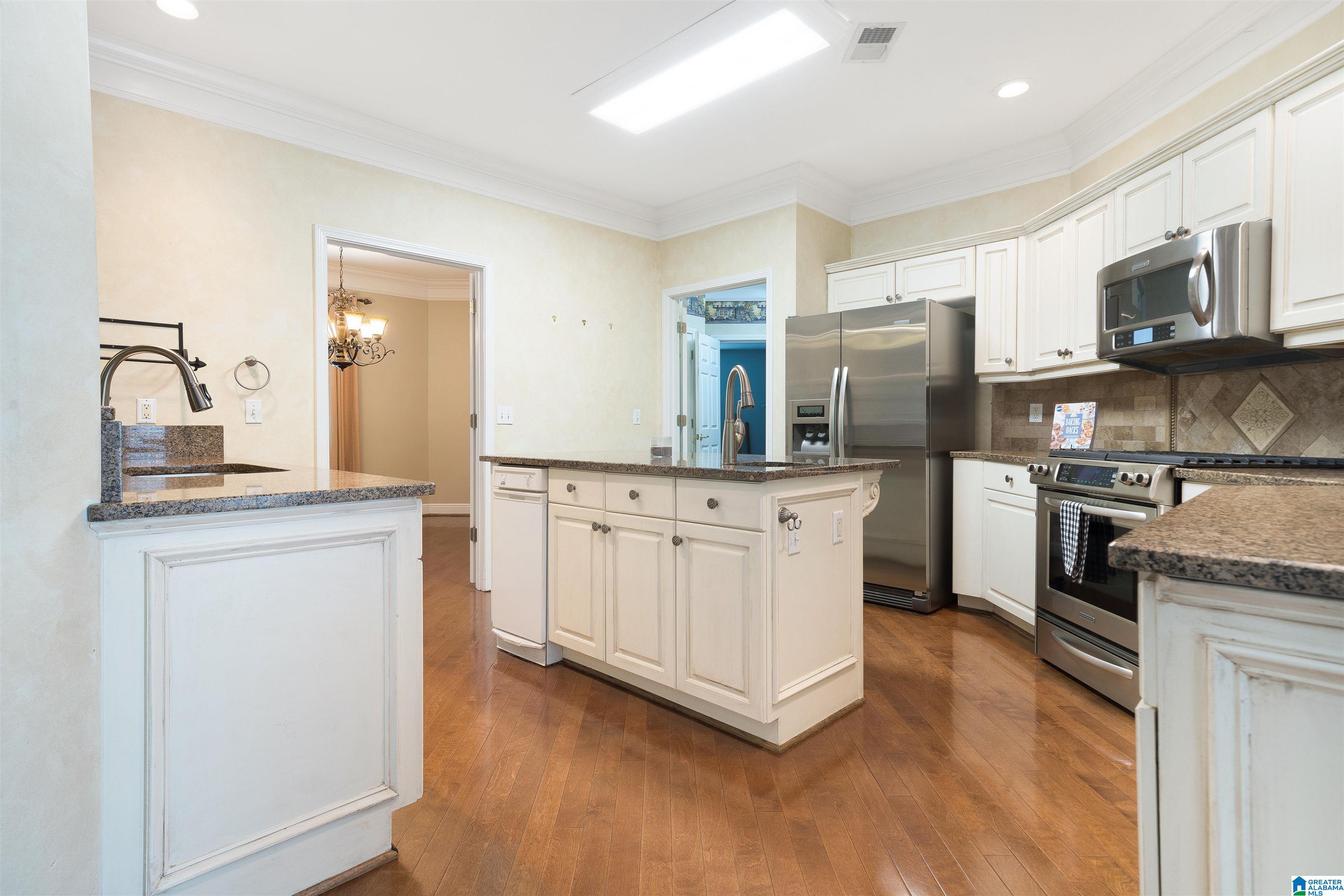 330 Wixford Trace Alabaster, AL 35007 - Photo 5 of 44