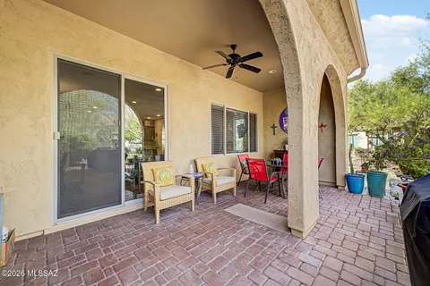 $330,000 | 1762 Burning Hill Drive, Green Valley, AZ 85614