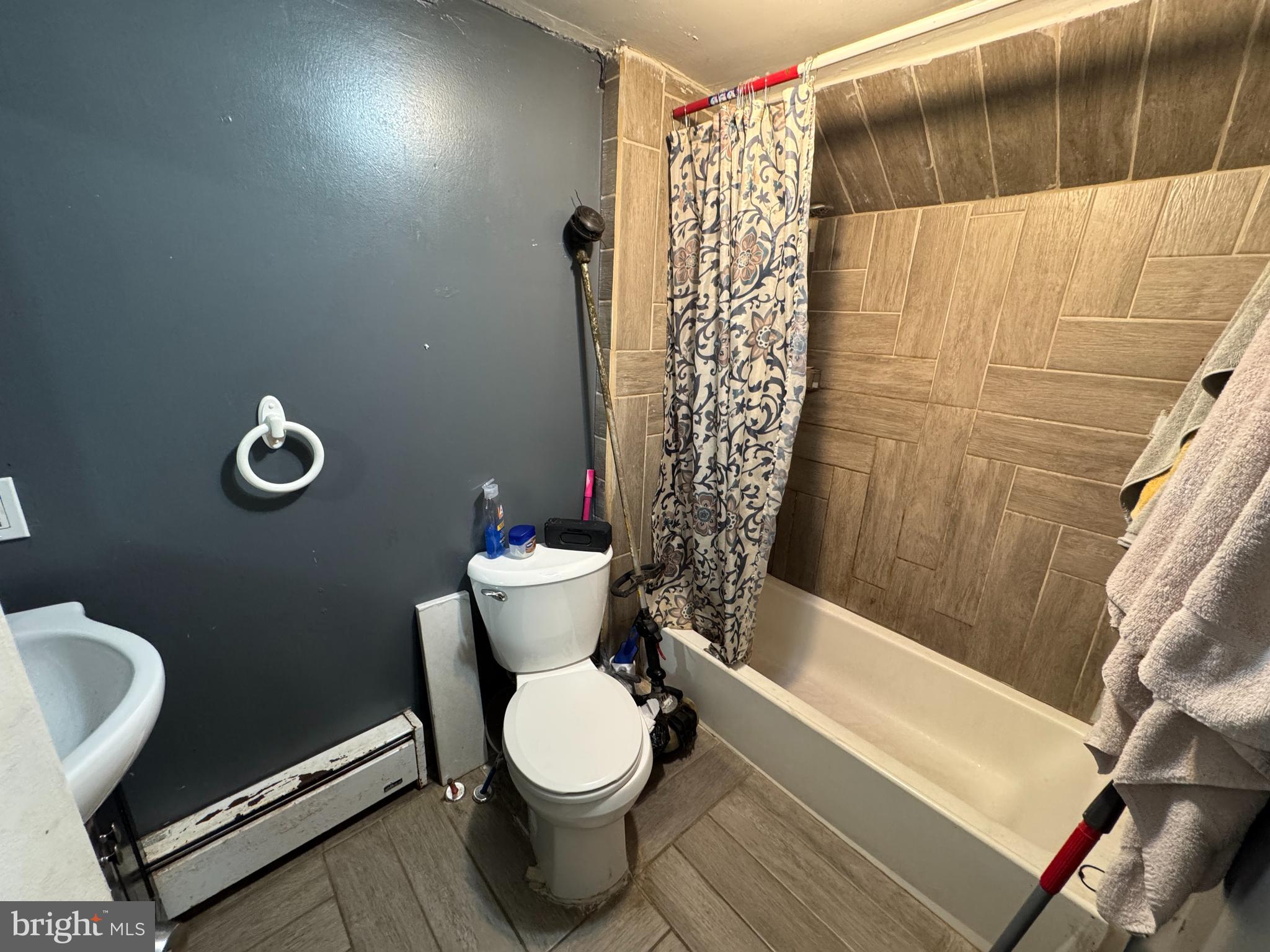 131 Modena Road Coatesville, PA 19320 - Photo 9 of 25 a bathroom with a toilet and shower