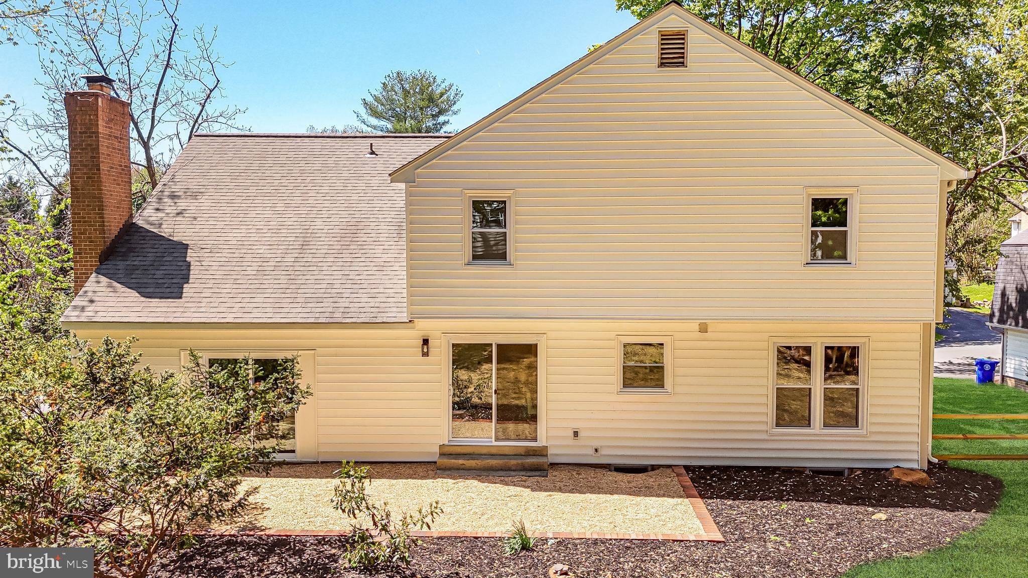 9933 Dellcastle Road Gaithersburg, MD 20886 - Photo 71 of 77 Gallery Image 71
