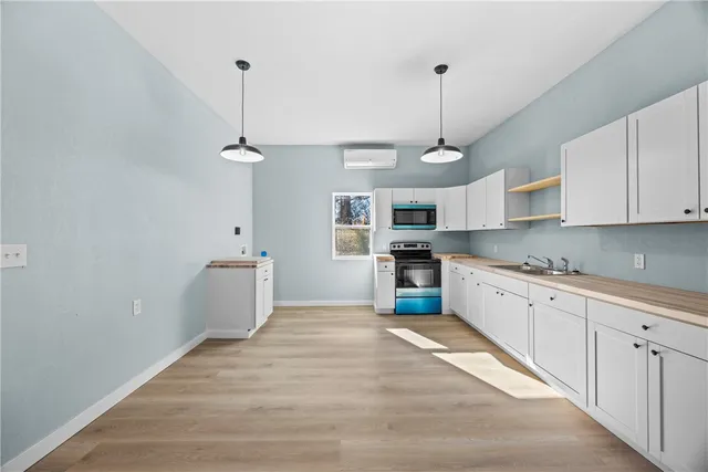 $279,900 | 114 Anderson Avenue, Unit A & B, Westminster, SC 29693