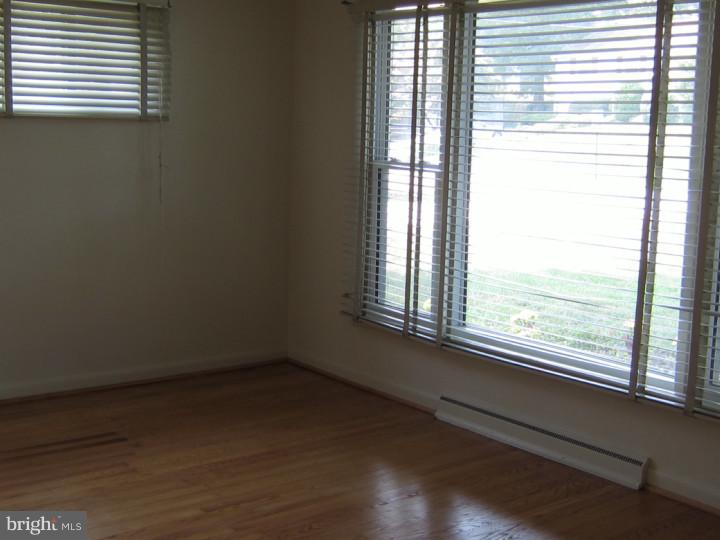 723 Rhoads Drive Springfield, PA 19064 - Photo 2 of 9