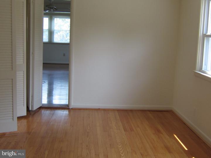 723 Rhoads Drive Springfield, PA 19064 - Photo 3 of 9